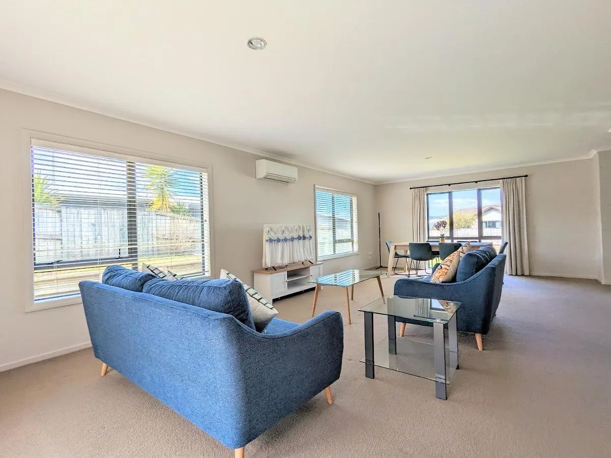 Make Yourself Home Rotorua 0*,